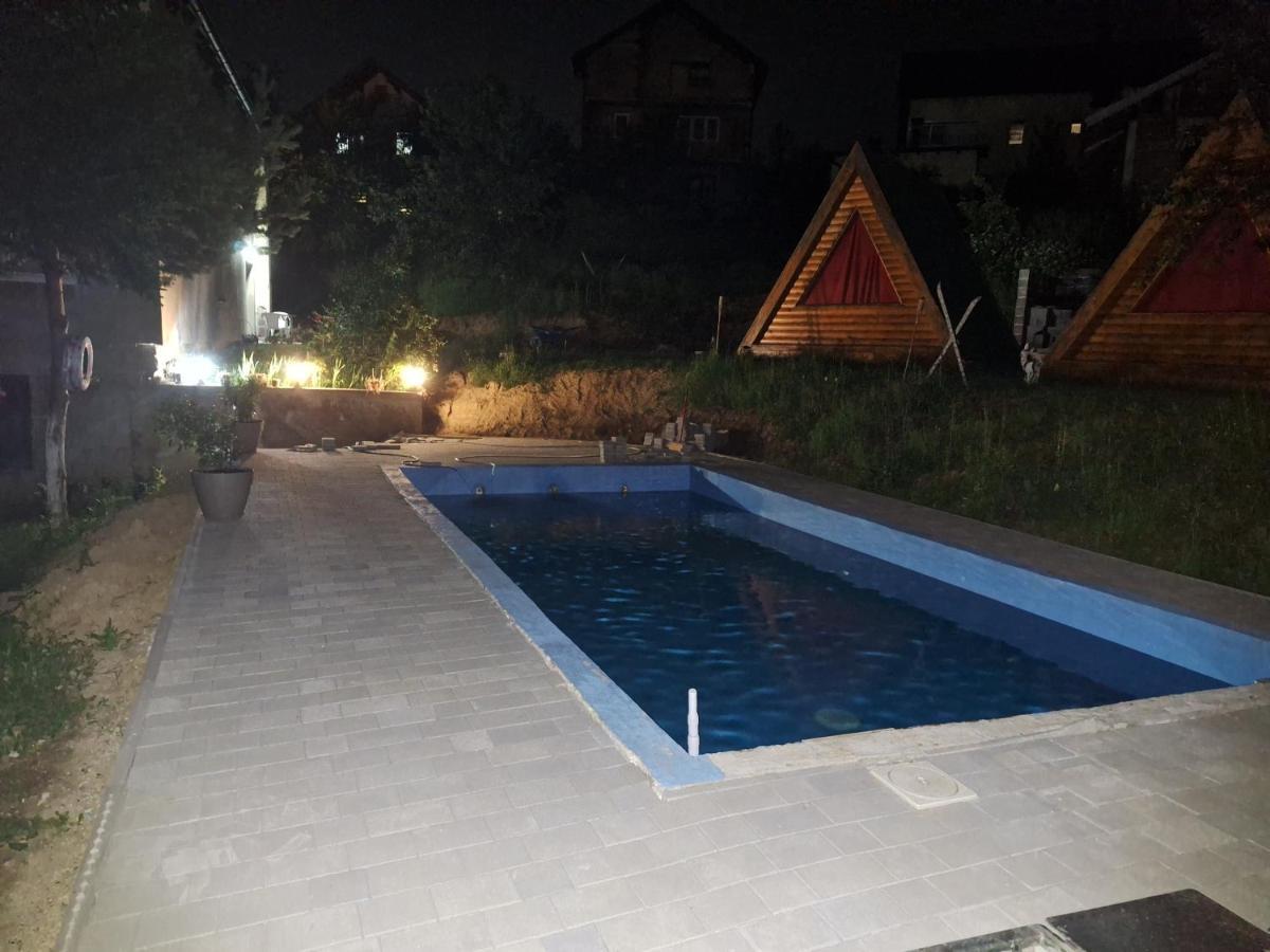 Apartmani Lana ซาราเยโว ภายนอก รูปภาพ