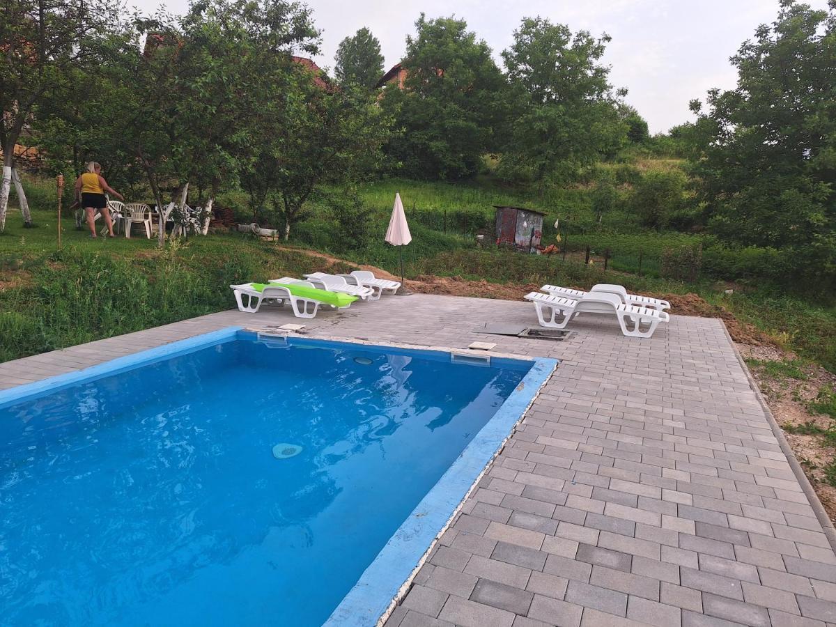 Apartmani Lana ซาราเยโว ภายนอก รูปภาพ