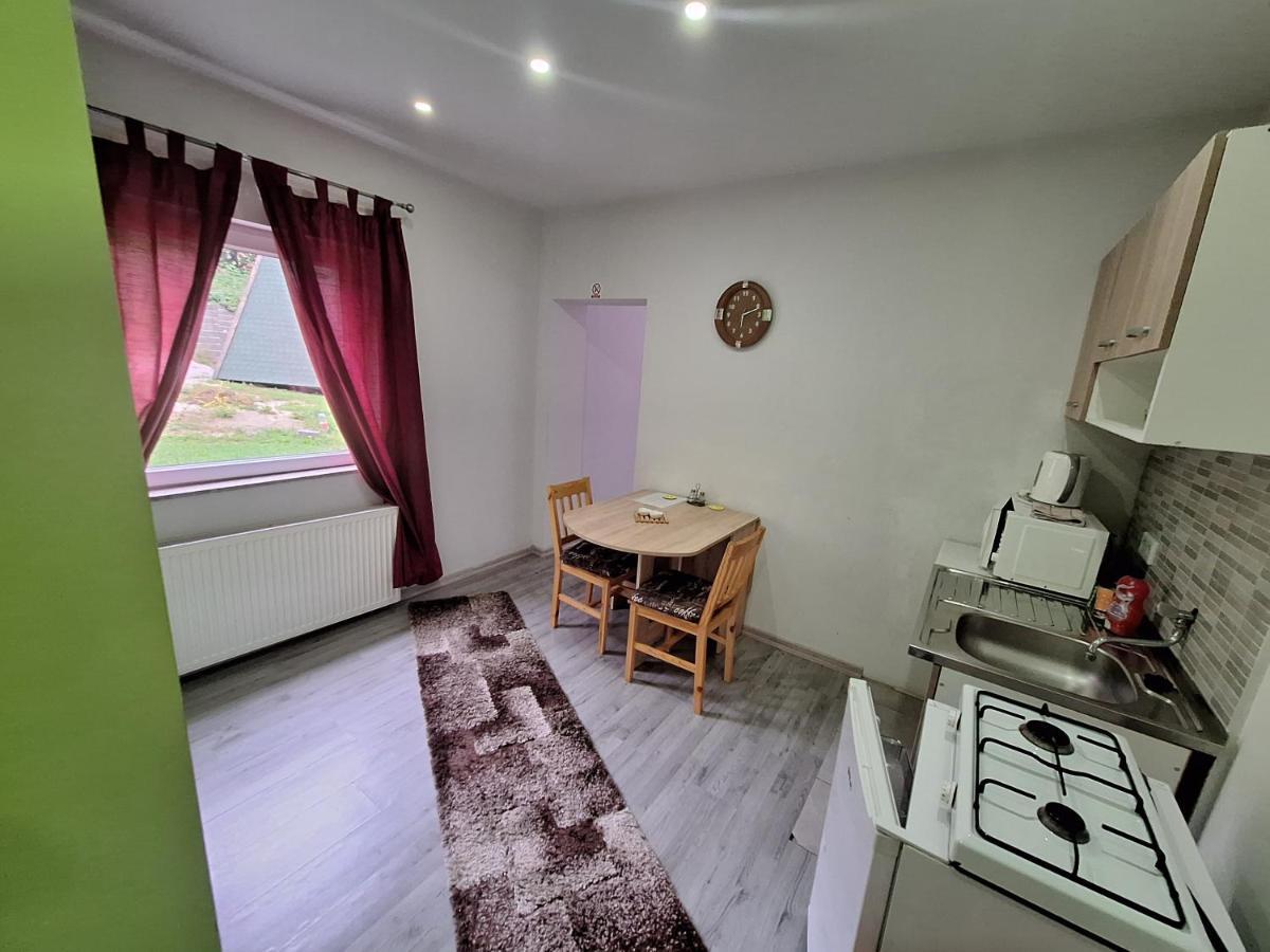 Apartmani Lana ซาราเยโว ภายนอก รูปภาพ