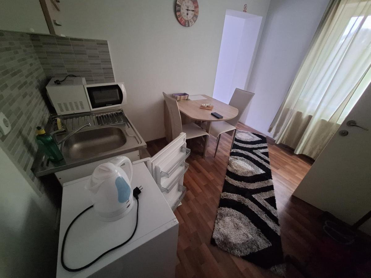 Apartmani Lana ซาราเยโว ภายนอก รูปภาพ