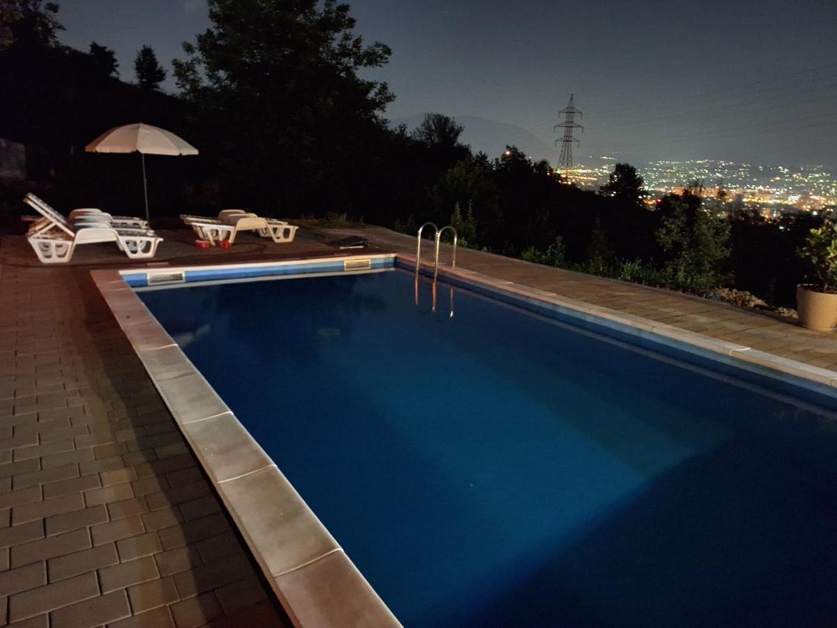 Apartmani Lana ซาราเยโว ภายนอก รูปภาพ