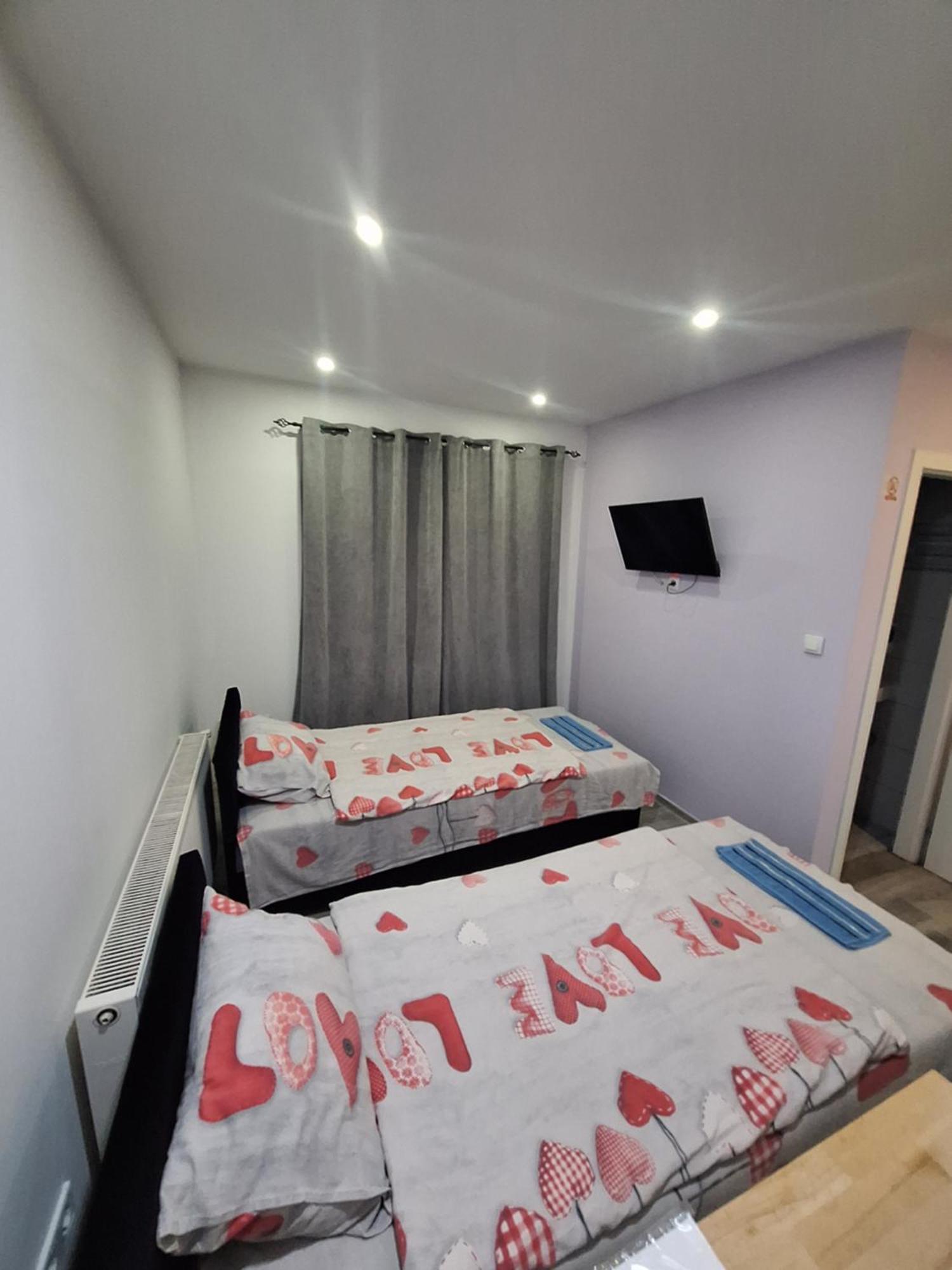 Apartmani Lana ซาราเยโว ภายนอก รูปภาพ