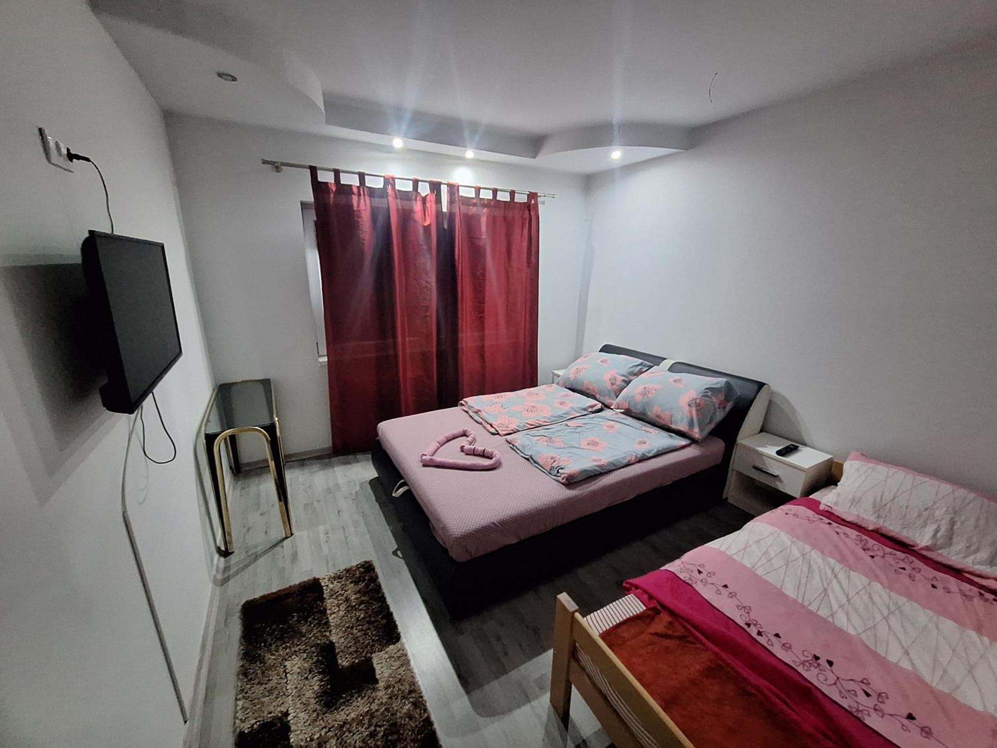 Apartmani Lana ซาราเยโว ภายนอก รูปภาพ
