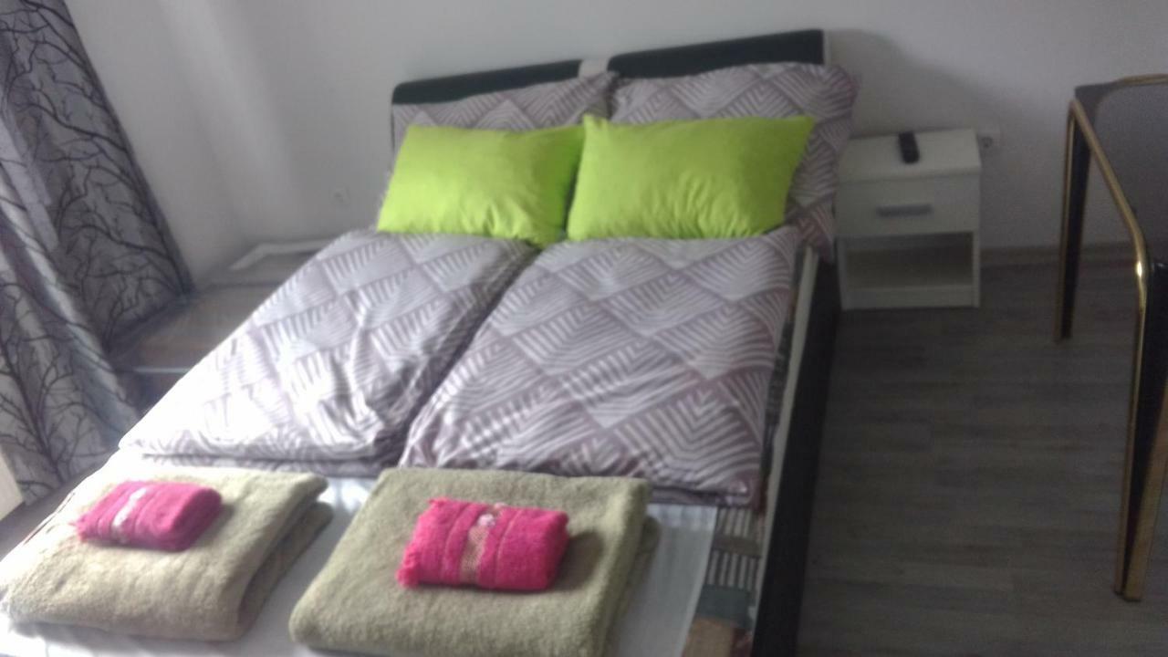 Apartmani Lana ซาราเยโว ภายนอก รูปภาพ