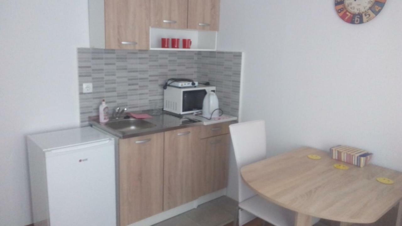 Apartmani Lana ซาราเยโว ภายนอก รูปภาพ